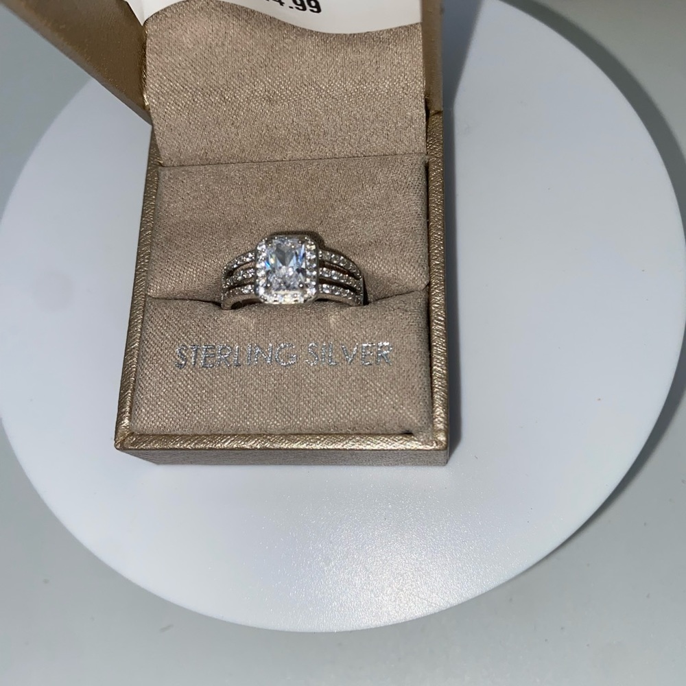 Diamond ring - Picture 3 of 5